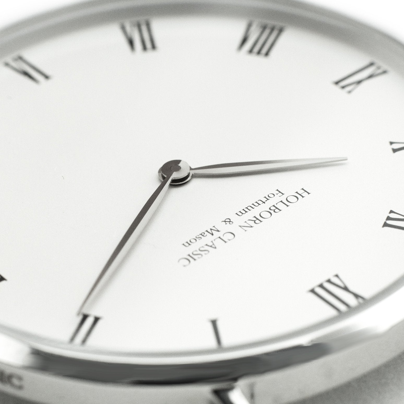 Holborn Classic FM Lady 36mmJewellerySleek and minimal, the FM series upholds the bygone Victorian era's grandeur combined with a touch of modern Bauhaus design. Carved in stainless steel, this masterpiece boasts classy looks for those everyday moments. V