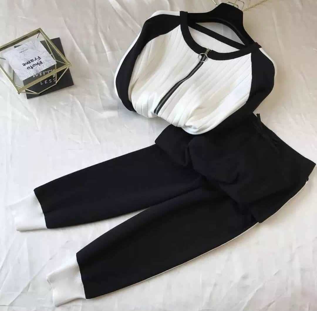 Casual black & white tracksuitFashionKnitted 2 pieces set casual tracksuit